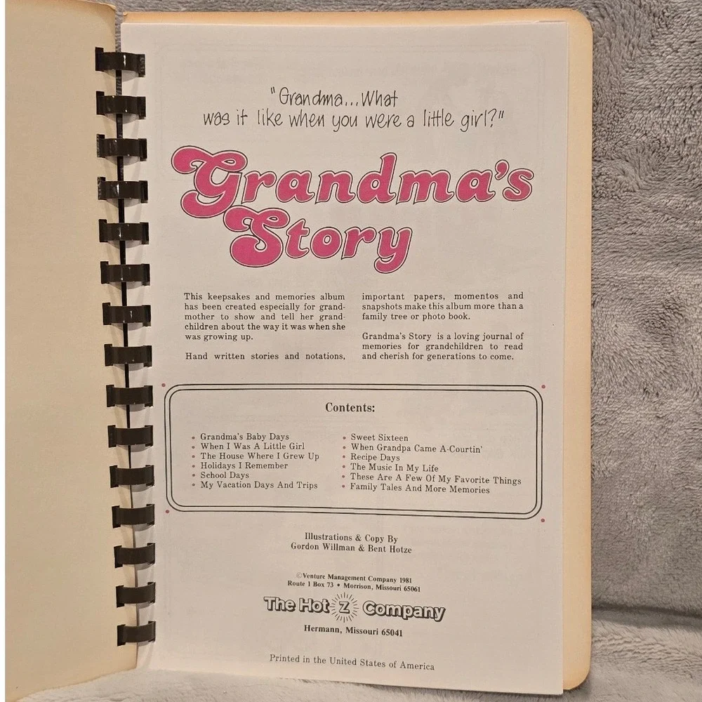 Vintage 1981 Grandmas Story Keepsake Memory Album Journal The Hot Z Company USA